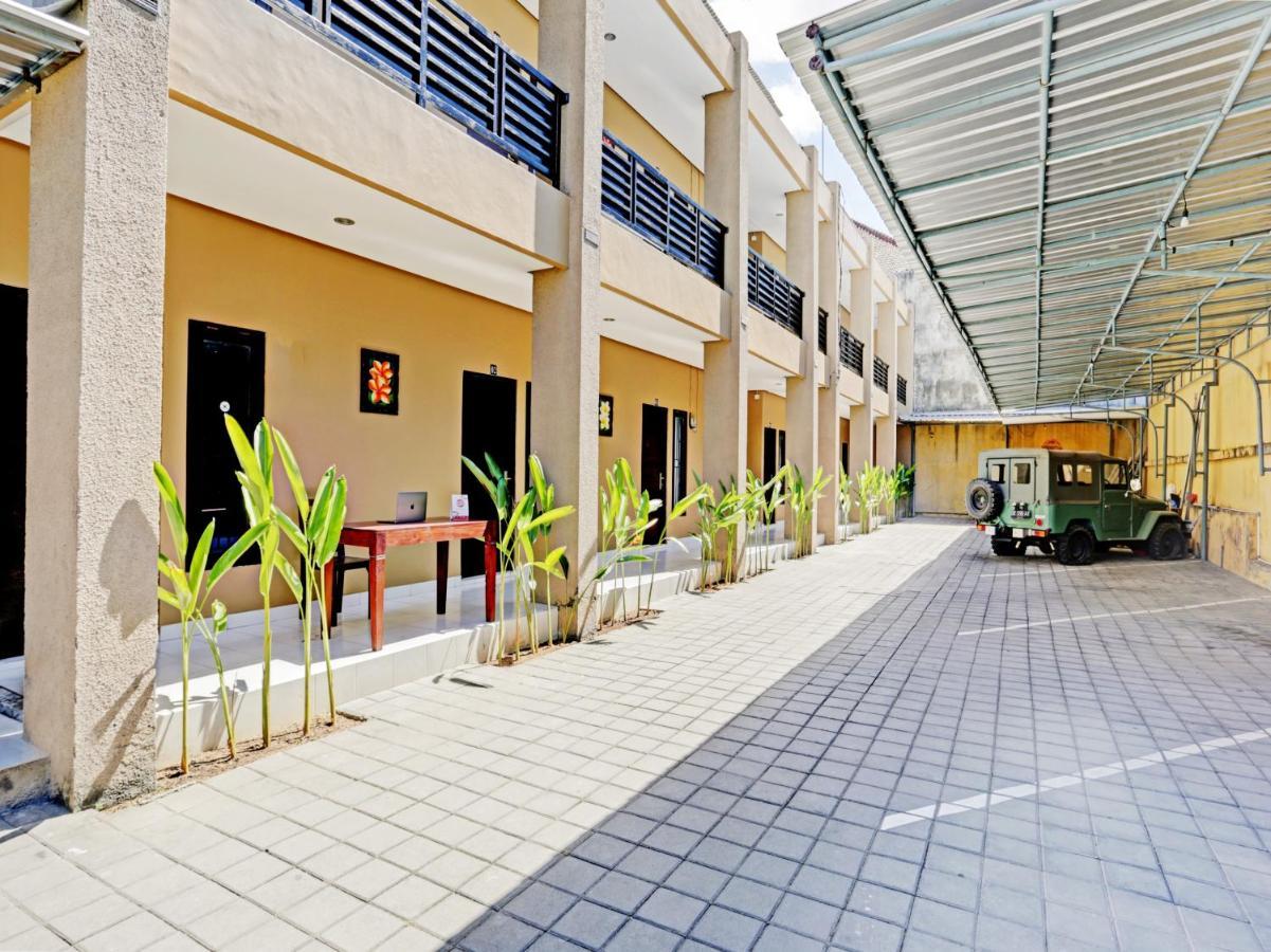 Oyo 90456 Moh Yamin Residence Balian Exterior foto
